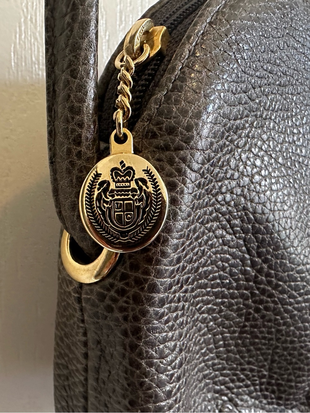Vintage Liz Claiborne Pebble Grey Leather Purse. Great Vintage Condition 🩶 - Picture 5 of 15